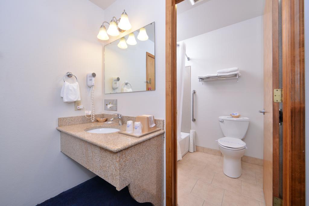 Americas Best Value Inn Burns Exterior foto