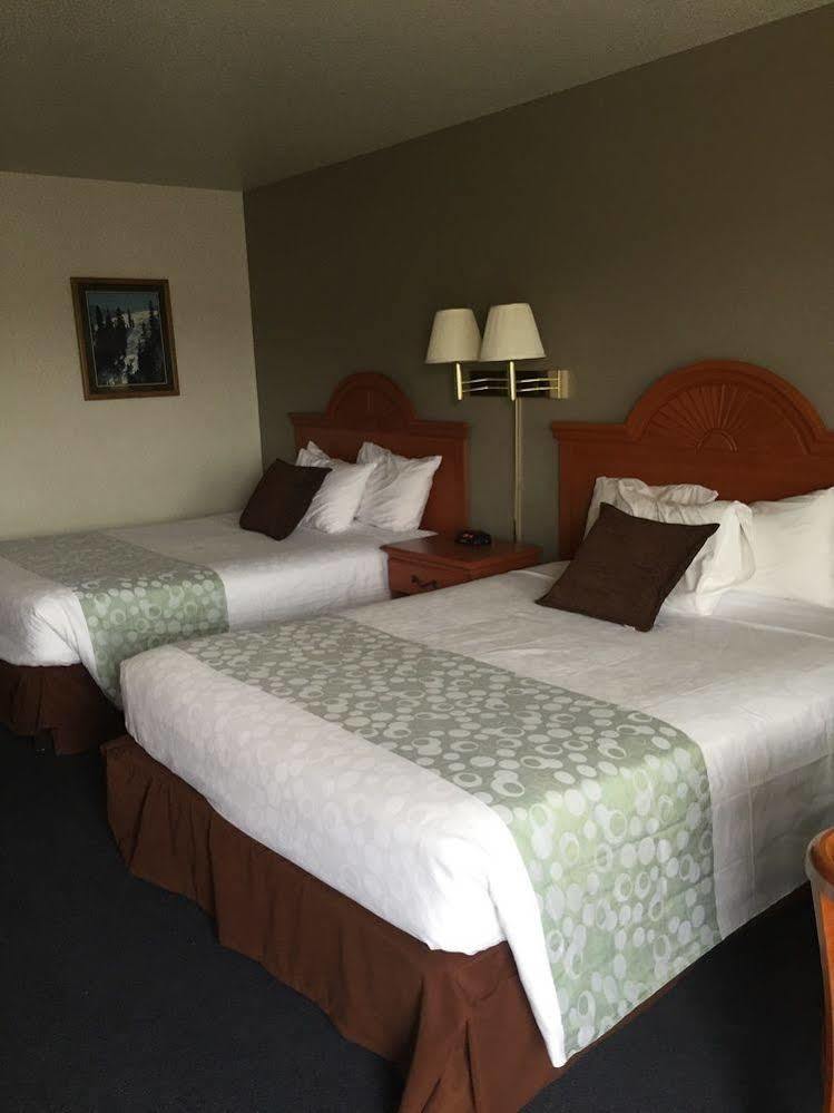 Americas Best Value Inn Burns Exterior foto